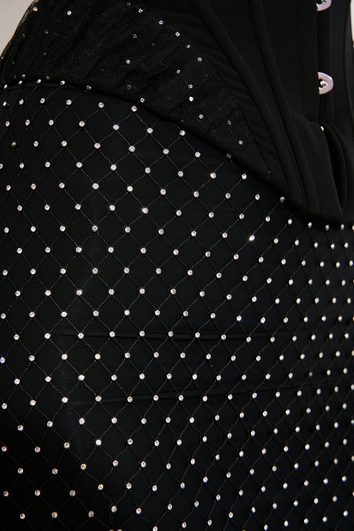 Feather-Hem Embellished Net Skirt
