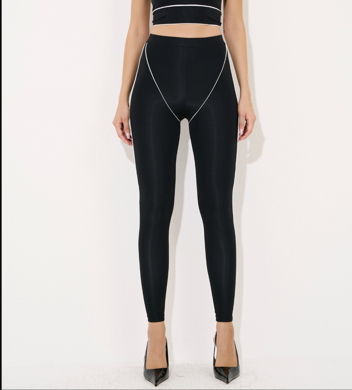 Contrast-Trim High-Waist Leggings